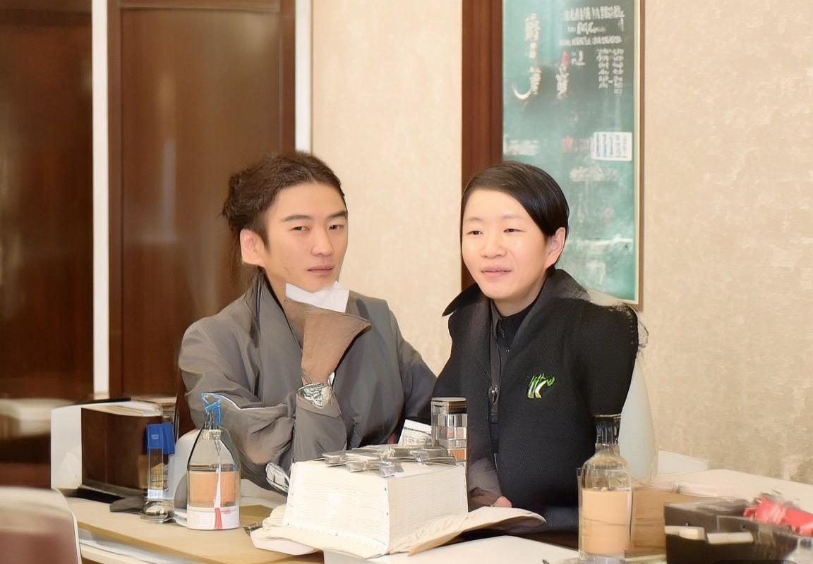 欧冠激战：巴萨主场险胜凯尔特人，展现顽强斗志与战术对决(图2)